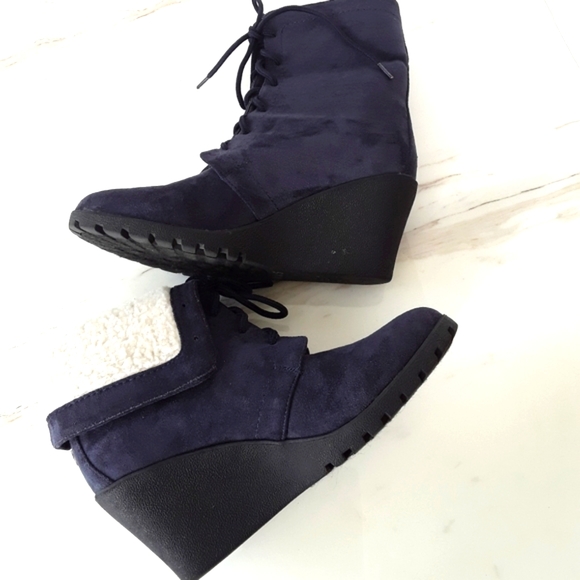 NAUTICA BLUE SUEDE WEDGE LACE-UP ANKLE BOOT SZ 7.5 - Picture 4 of 8